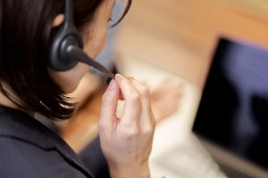 【お客様対応】電話と来客の応対マナーは違う?受付を自動化する方法も紹介 | NECネッツエスアイ