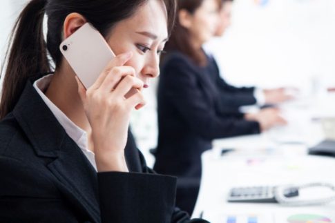 【お客様対応】電話と来客の応対マナーは違う？受付を自動化する方法も紹介 | NECネッツエスアイ