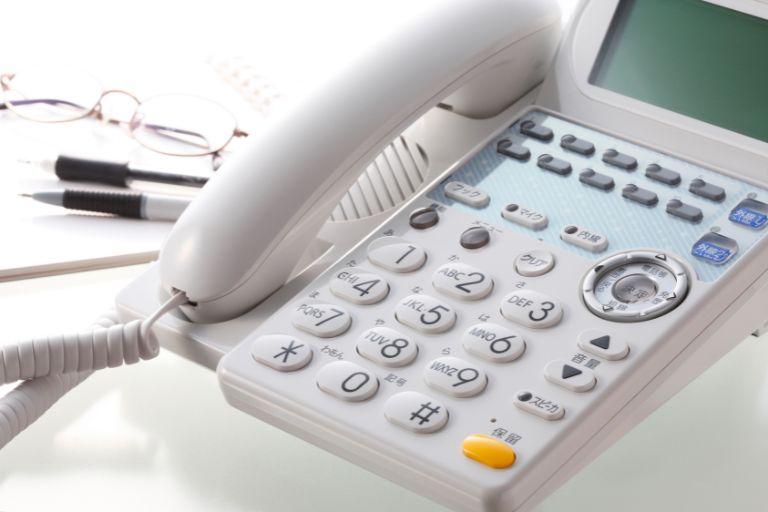 アナログ/ISDN回線による固定電話が廃止に。企業における問題と解決策とは