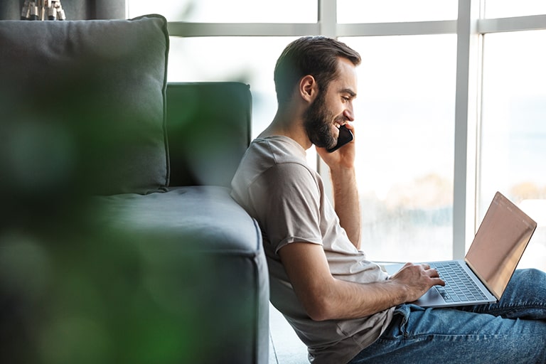 【テレワーク推進】会社の固定電話対応・電話取次のための出勤をなくす方法
